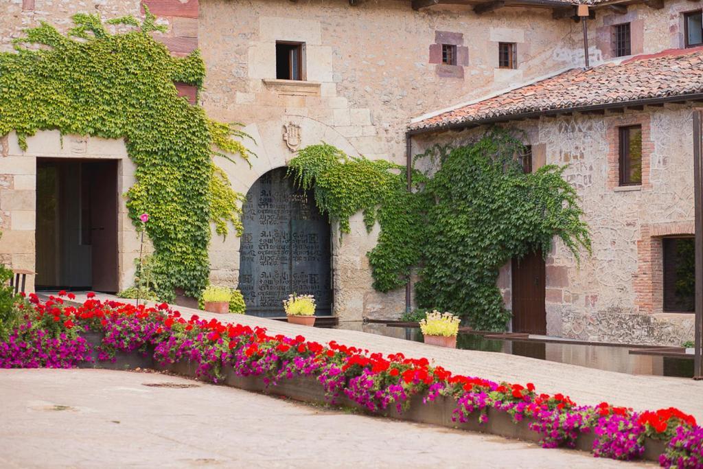 Hotel Boutique El Convento De Mave Santa María de Mave Exterior photo